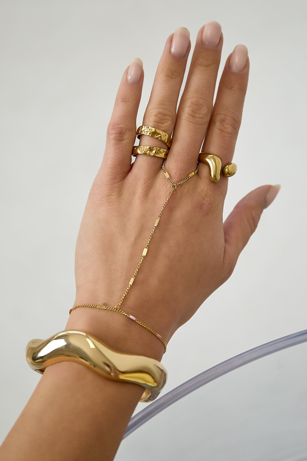 Isa handchain